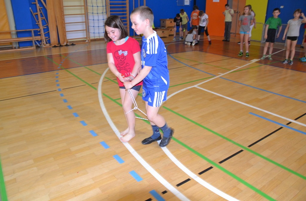 Športne igre z učenci OŠ Cvetka Golarja